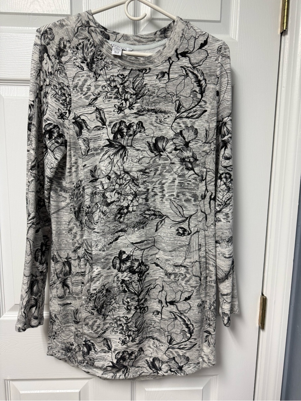 Athleta Black Floral Long Sleeve Crewneck Dress